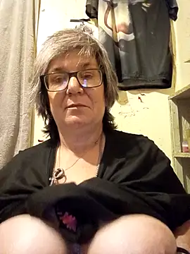 Snapshot of becky1111 chatting on July 14, 2026, 2:49 am becky1111 online show from July 14, 2026, 2:49 am