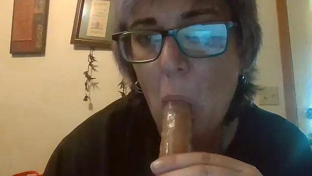Snapshot of becky1111 chatting on June 26, 2026, 11:54 pm becky1111 online show from June 26, 2026, 11:54 pm