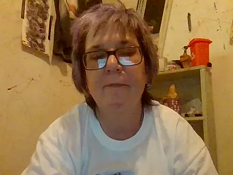 Snapshot of becky1111 chatting on June 27, 2026, 5:30 pm becky1111 online show from June 27, 2026, 5:30 pm