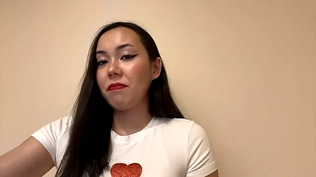 KimYunAh online show from December 17, 2025, 4:34 pm