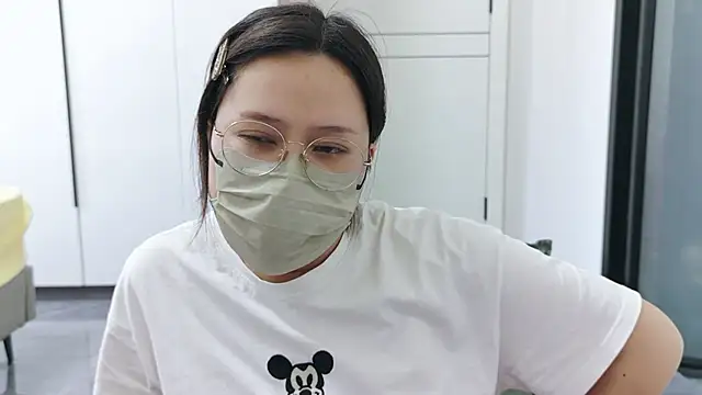 Snapshot of lele-520 chatting on April 18, 2026, 9:22 am lele-520 online show from April 18, 2026, 9:22 am