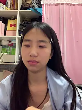 xiaotao-aaa online show from December 17, 2025, 3:28 pm