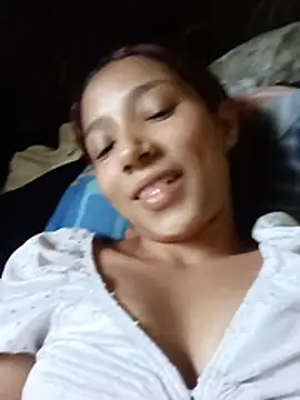 Snapshot of _natzury_ chatting on July 22, 2026, 9:17 pm natzury online show from July 22, 2026, 9:17 pm