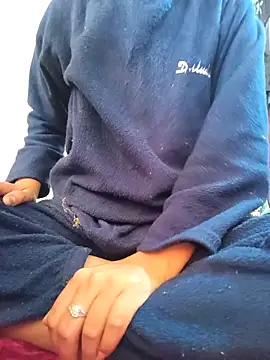 Snapshot of kinsu4763 chatting on December 18, 2025, 2:16 am kinsu4763 online show from December 18, 2025, 2:16 am