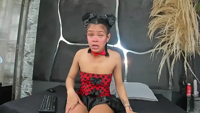 KatalellaAndLayan online show from January 18, 2026, 5:38 pm