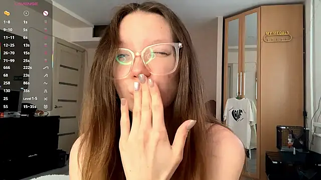 CletaMaciejewski online show from January 17, 2026, 10:52 am