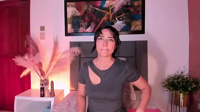 GahiaBelucci online show from June 18, 2026, 5:51 pm