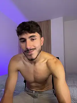Snapshot of LIAM_COLT chatting on April 15, 2026, 5:28 pm LIAM COLT online show from April 15, 2026, 5:28 pm