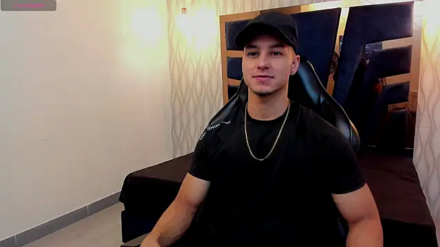 Noah Clarkk online show from May 4, 2026, 5:27 pm
