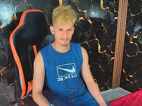 davilap toyboy online show from February 11, 2026, 4:34 am