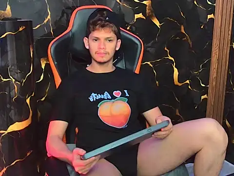 davilap toyboy online show from February 2, 2026, 12:26 pm