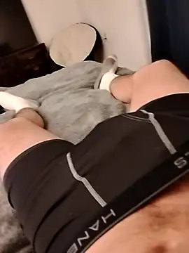 juliansbigdicc69 online show from December 18, 2025, 5:56 am