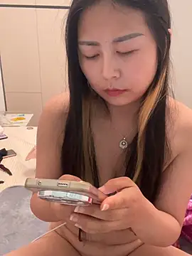 Snapshot of zzdd999 chatting on June 26, 2026, 5:24 am zzdd999 online show from June 26, 2026, 5:24 am