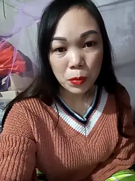 Snapshot of Couplee69 chatting on December 18, 2025, 12:09 pm Couplee69 online show from December 18, 2025, 12:09 pm