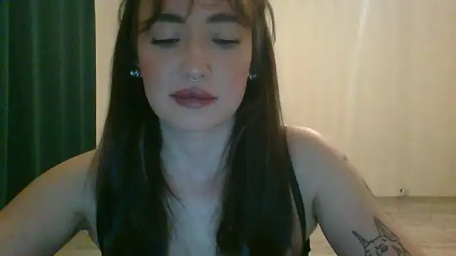 Snapshot of LexiSpicy chatting on April 9, 2026, 7:20 pm LexiSpicy online show from April 9, 2026, 7:20 pm