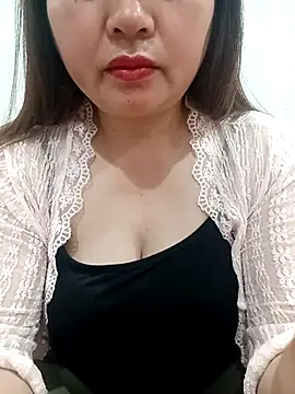 Jumi livesexy online show from March 19, 2026, 10:10 pm