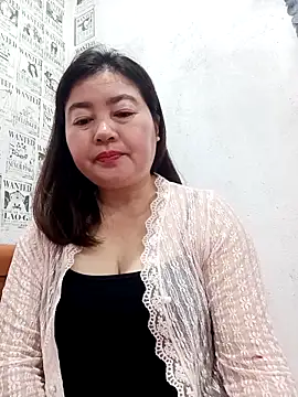 Jumi livesexy online show from March 4, 2026, 9:44 pm