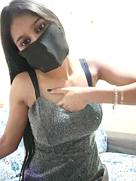 Chic Vibes online show from February 18, 2026, 4:47 pm