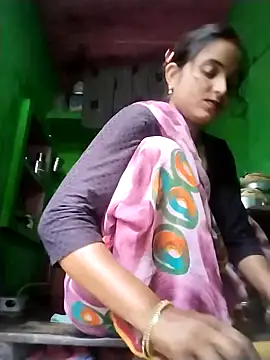 Snapshot of Cut_salni chatting on July 21, 2026, 3:20 am Cut salni online show from July 21, 2026, 3:20 am