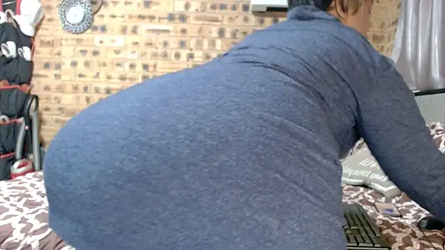 AFRICANBOOTYLICIOUS online show from July 12, 2026, 7:58 pm