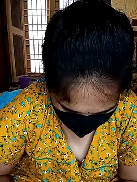 maduri   online show from February 4, 2026, 6:41 am