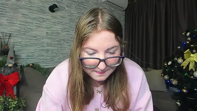 Snapshot of Viola_Wines chatting on December 19, 2025, 12:29 pm Viola Wines online show from December 19, 2025, 12:29 pm