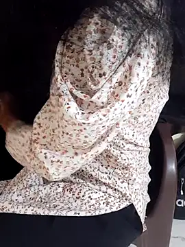 Anjali680 online show from February 13, 2026, 4:01 am