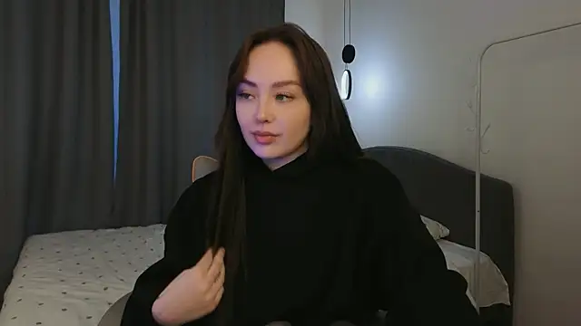 fallin lovee online show from April 22, 2026, 1:51 pm