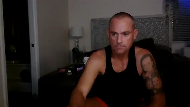 Snapshot of MISTERANDDEMI chatting on June 8, 2026, 9:10 am MISTERANDDEMI online show from June 8, 2026, 9:10 am