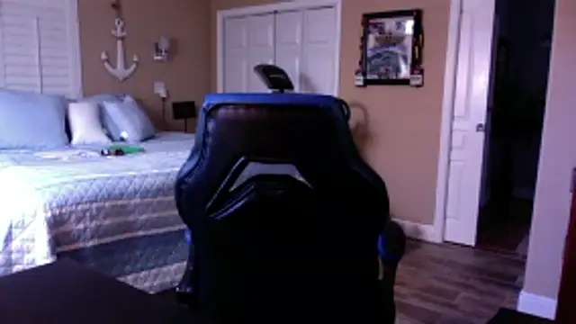 lvnlarge online show from January 16, 2026, 4:33 pm