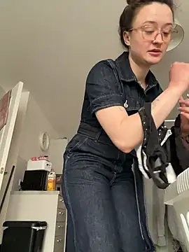 LilyLuck  online show from March 23, 2026, 2:28 pm