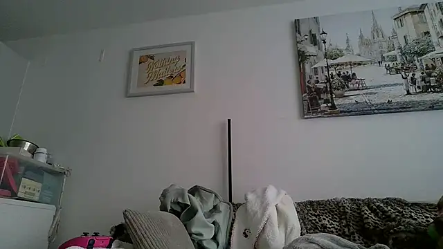 LilyLuck  online show from March 10, 2026, 4:22 pm