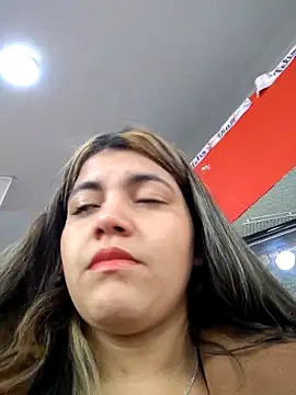 Snapshot of Ivy_enjoy chatting on May 21, 2026, 5:43 pm Ivy enjoy online show from May 21, 2026, 5:43 pm