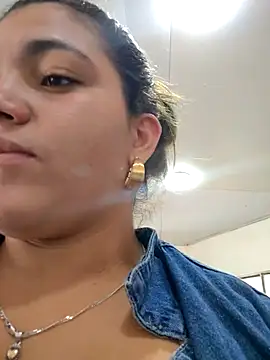 Snapshot of Ivy_enjoy chatting on June 1, 2026, 7:13 pm Ivy enjoy online show from June 1, 2026, 7:13 pm