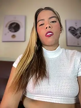 MiaSizzle online show from February 19, 2026, 8:39 pm