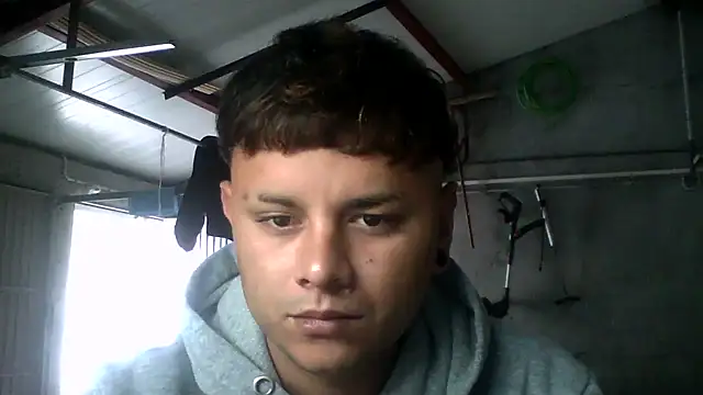 Snapshot of Sickbooy69 chatting on May 3, 2026, 9:47 am Sickbooy69 online show from May 3, 2026, 9:47 am