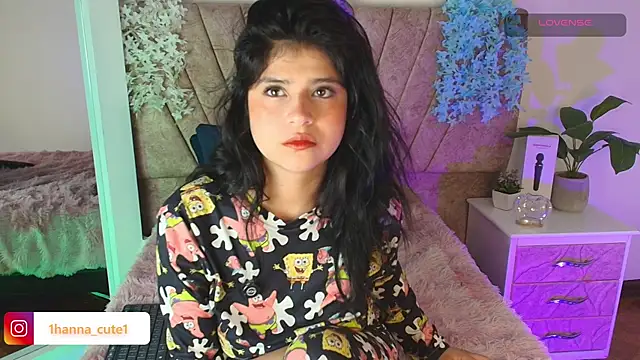 hannaa cute online show from April 28, 2026, 11:14 am