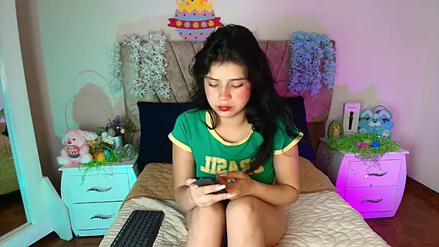 hannaa cute online show from April 13, 2026, 11:14 am