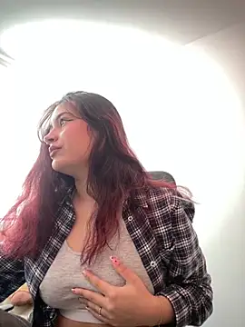 AnneRosse online show from February 13, 2026, 3:56 pm