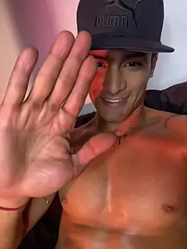 Snapshot of Maicol_xxxx chatting on February 24, 2026, 1:01 pm Maicol xxxx online show from February 24, 2026, 1:01 pm