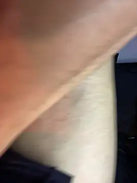 Snapshot of Maicol_xxxx chatting on March 8, 2026, 2:04 am Maicol xxxx online show from March 8, 2026, 2:04 am