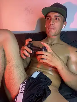 Snapshot of Maicol_xxxx chatting on February 20, 2026, 6:19 am Maicol xxxx online show from February 20, 2026, 6:19 am