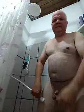 Snapshot of luis8558 chatting on January 13, 2026, 10:08 am luis8558 online show from January 13, 2026, 10:08 am