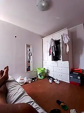 Yrresistible666 online show from January 17, 2026, 4:10 pm