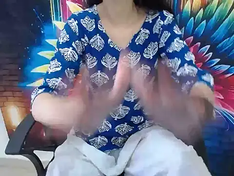 Snapshot of Farhana_beautyfull chatting on April 24, 2026, 4:47 am Farhana beautyfull online show from April 24, 2026, 4:47 am