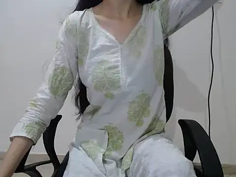 Snapshot of Farhana_beautyfull chatting on April 22, 2026, 4:52 am Farhana beautyfull online show from April 22, 2026, 4:52 am