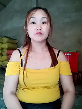 Snapshot of yula-bi chatting on May 13, 2026, 10:44 am yula-bi online show from May 13, 2026, 10:44 am