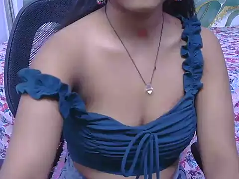 Snapshot of bold-smirthii chatting on March 21, 2026, 4:35 am bold-smirthii online show from March 21, 2026, 4:35 am