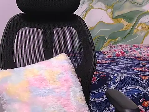 Snapshot of bold-smirthii chatting on February 13, 2026, 4:45 am bold-smirthii online show from February 13, 2026, 4:45 am