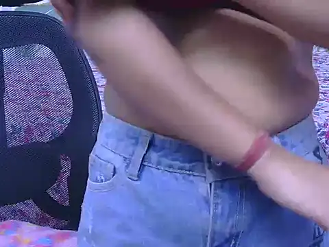 Snapshot of bold-smirthii chatting on March 16, 2026, 3:47 am bold-smirthii online show from March 16, 2026, 3:47 am